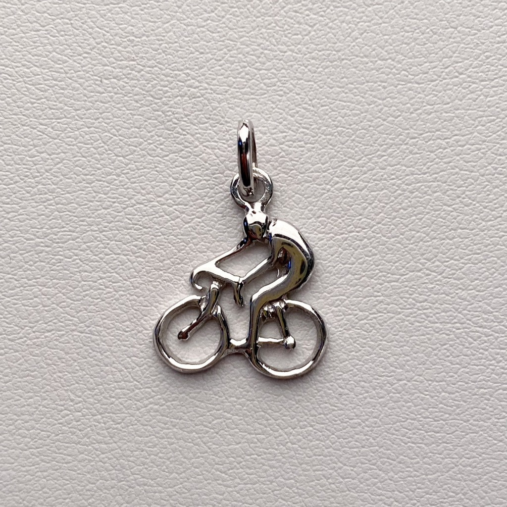 Stříbrný přívěsek Cyklista