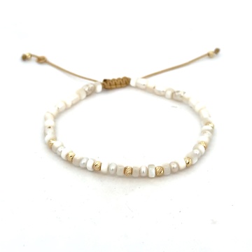 Šňůrkový náramek se zlatými kuličkami, perletí a perlami
