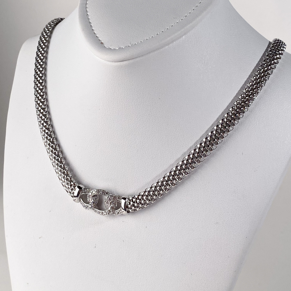 Stříbrný náhrdelník se zirkonovou ozdobou