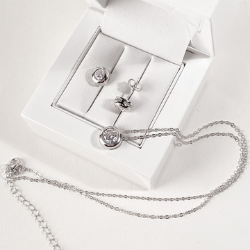 Stříbrná souprava náušnice a náhrdelník