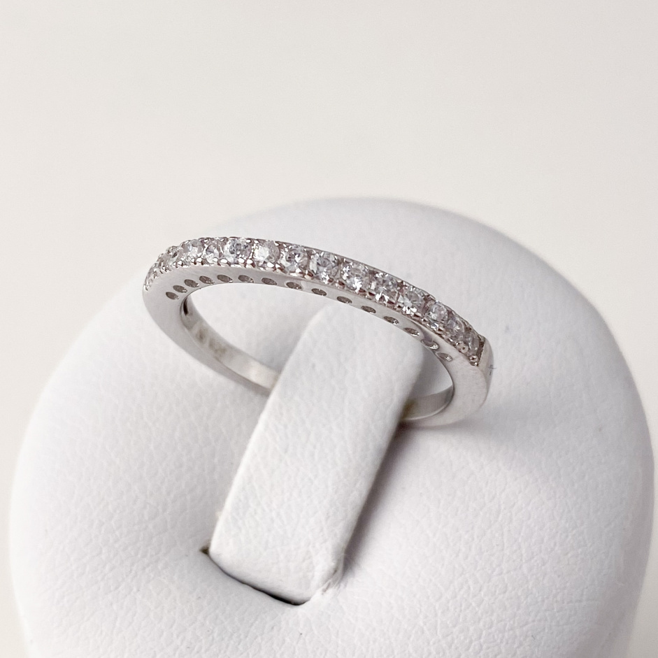 Stříbrný prsten kamínkový