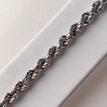 Stříbrný náramek ozdobný