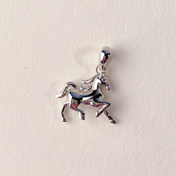 Stříbrný přívěsek kůň plastický